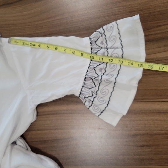 NWOT Back from Bali Embroidered Tunic Top Dress Trumpet Sleeves V-neck Size M - Picture 9 of 11